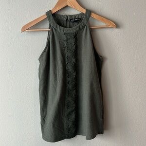 Cable & Gauge Sleeveless Halter Neck Tank Top in Dark Green Size Medium
